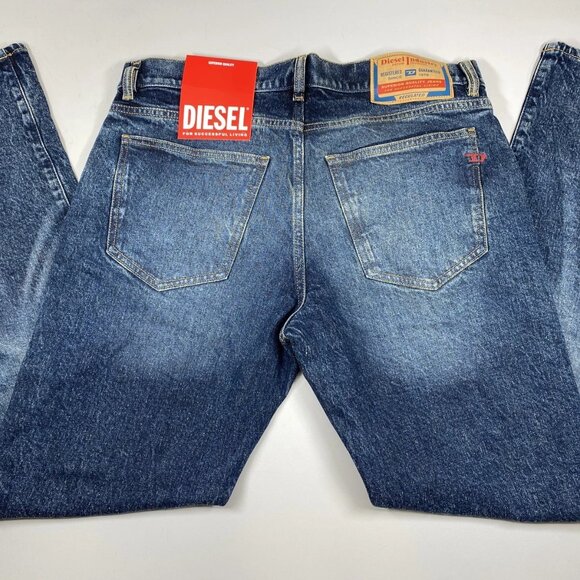Diesel Men's 2019 D-Strukt Slim Fit Jeans Dark Blue Size 33 - Picture 4 of 10